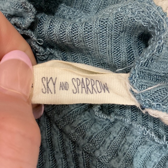 Sky and sparrow green long sleeve -M - Picture 2 of 3